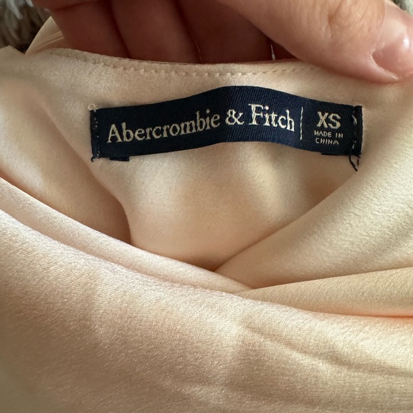 A&F satin dress - Picture 2 of 3